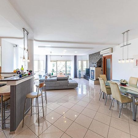 Luksuzna Villa Sa Privatnim Unutarnjim Bazenom Villa Garden بودْسْتغانا المظهر الخارجي الصورة
